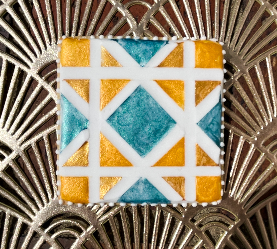 FUN WITH PAPER&nbsp;STRIPS