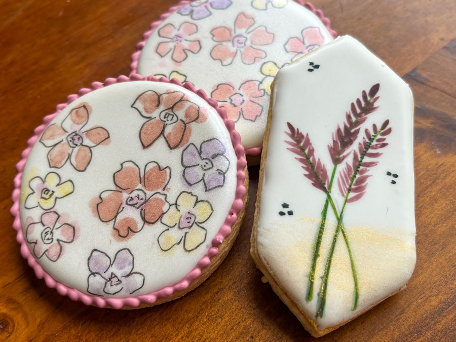 FOR THE LOVE OF&nbsp;FLORALS