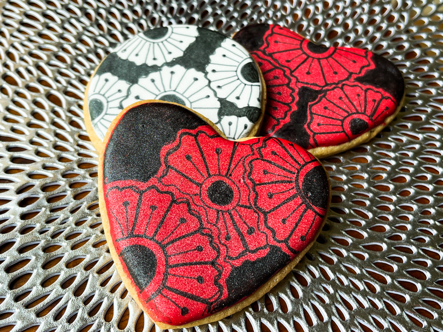 TWO ZETANGLE FLOWER&nbsp;MOTIFS