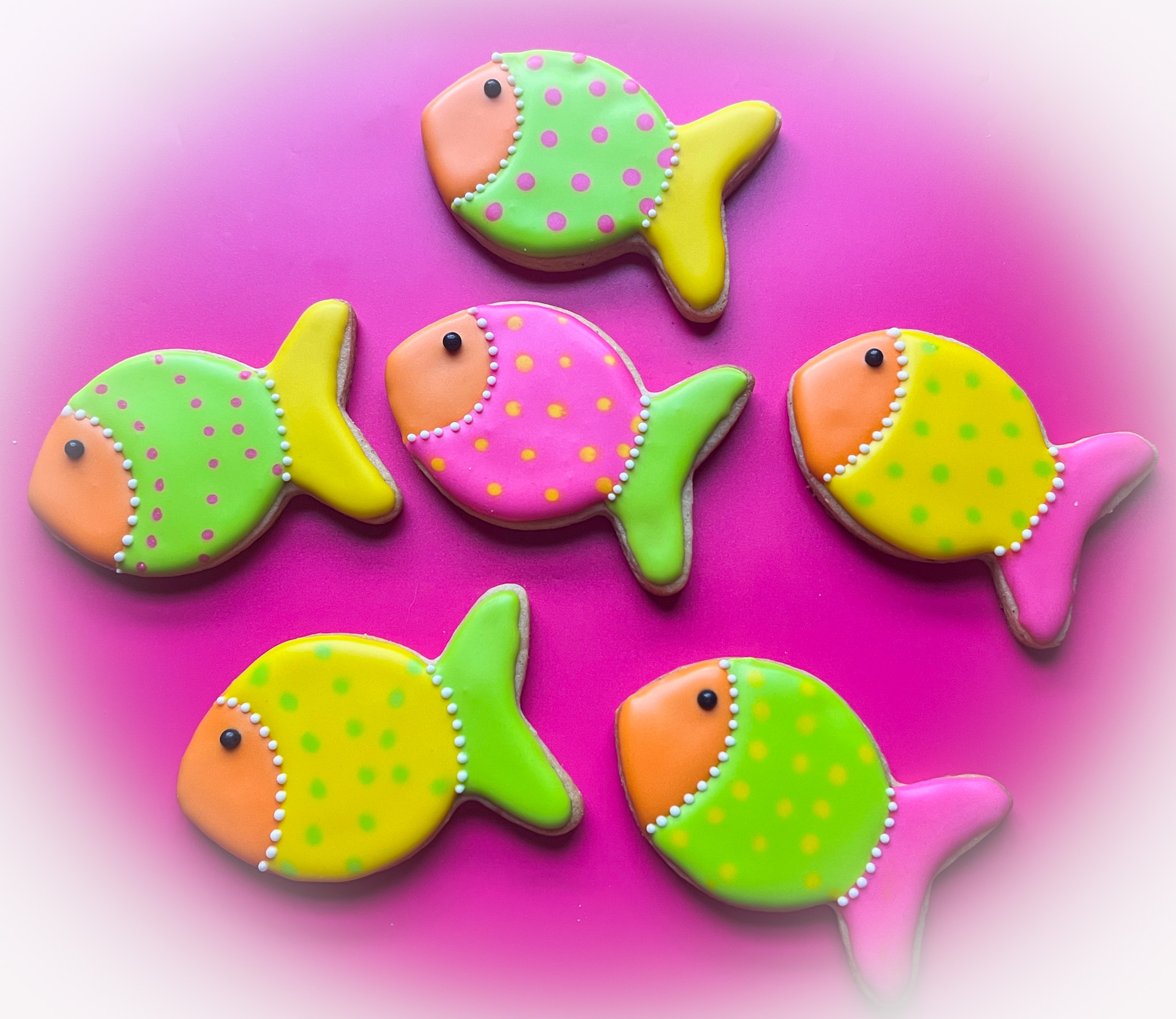LITTLE FISHES – For the Love of Cookies